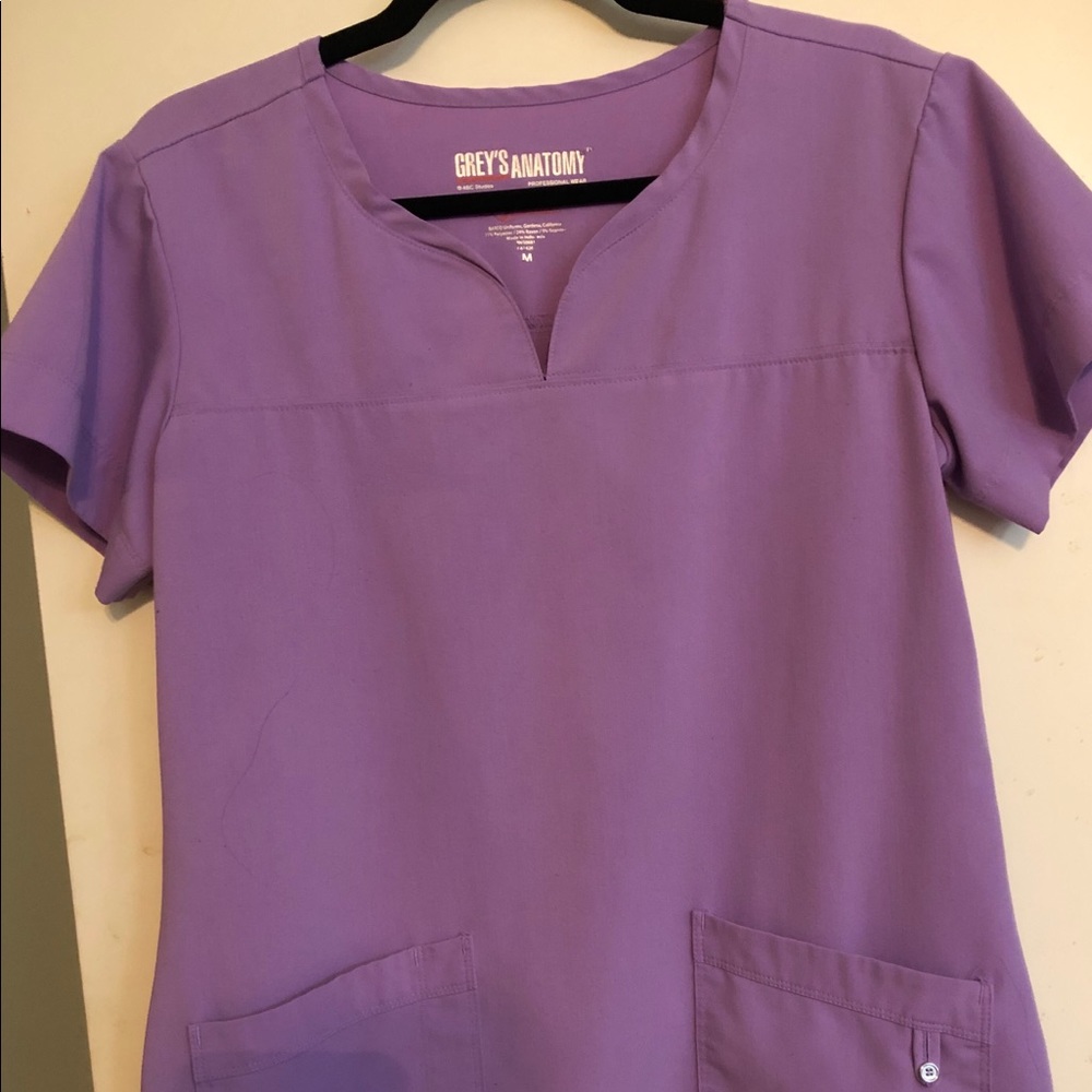 Grey’s Anatomy M Scrub Top